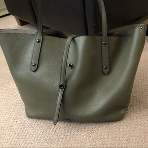Authentic Coach market tote in pebble leather